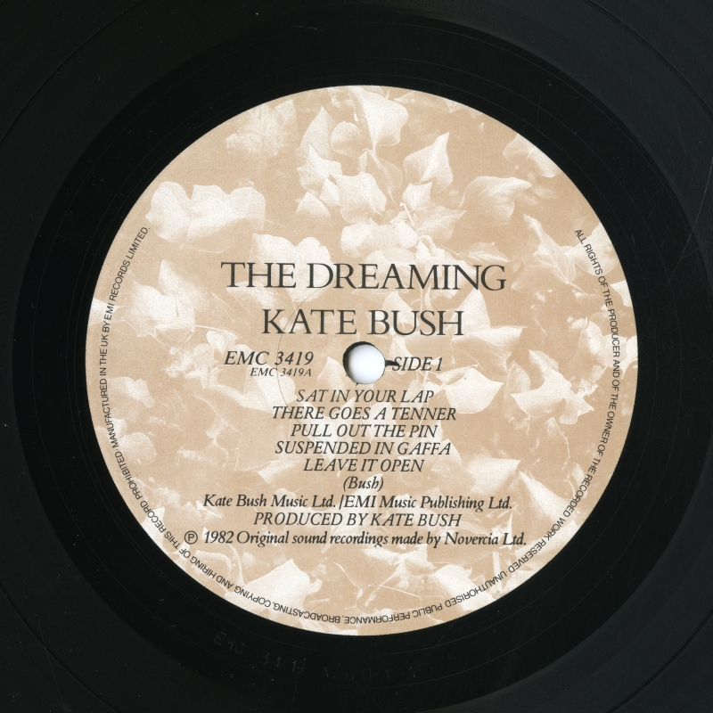 Kate Bush 『THE DREAMING』（1982年、EMI）英国盤LPラベルA